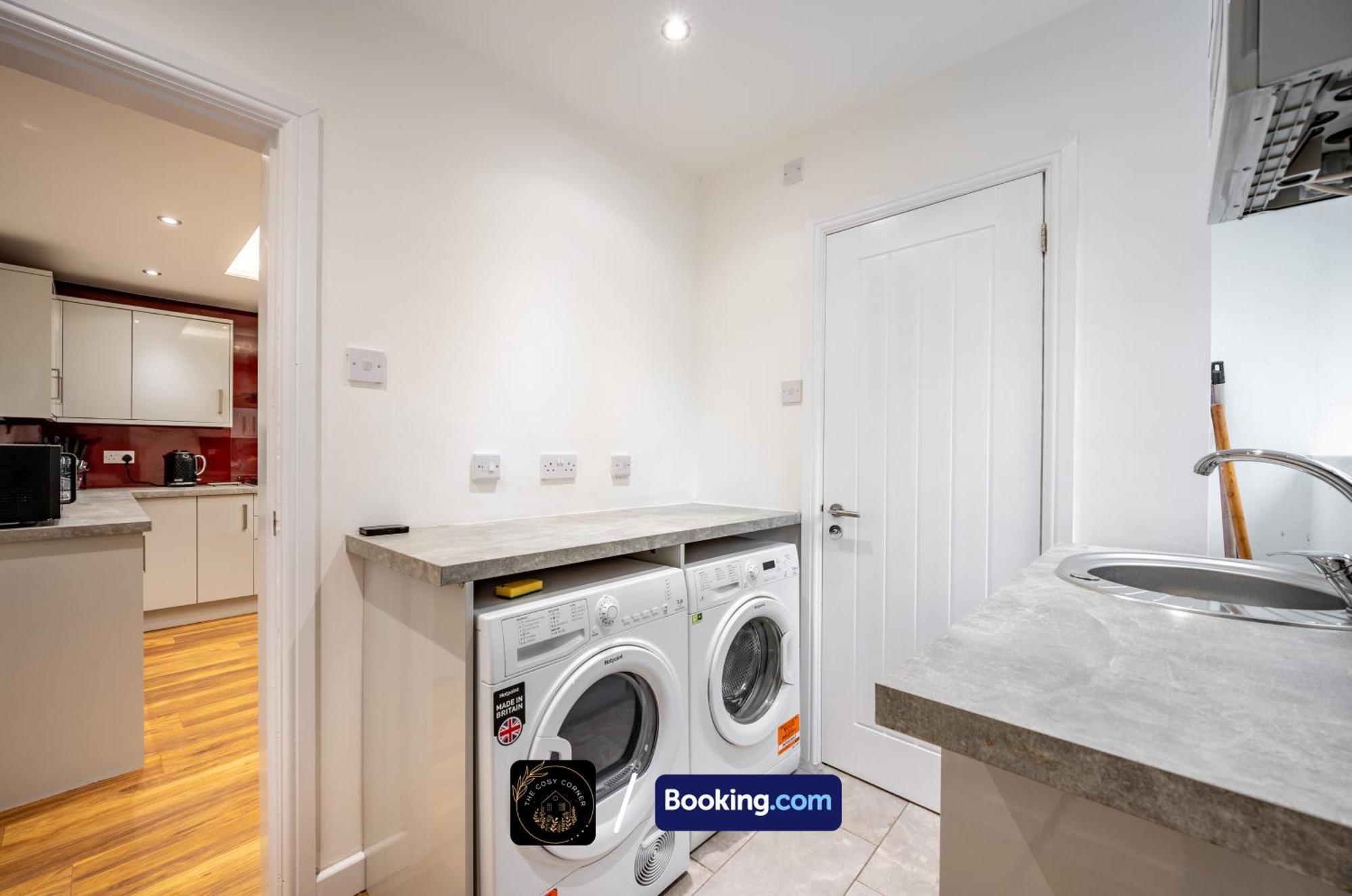 Cosy 3-Bed House, Garden & Free Parking In Stretford Διαμέρισμα Μάντσεστερ Εξωτερικό φωτογραφία