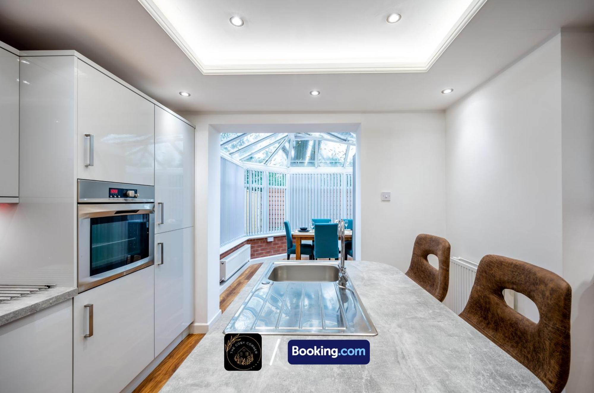 Cosy 3-Bed House, Garden & Free Parking In Stretford Διαμέρισμα Μάντσεστερ Εξωτερικό φωτογραφία