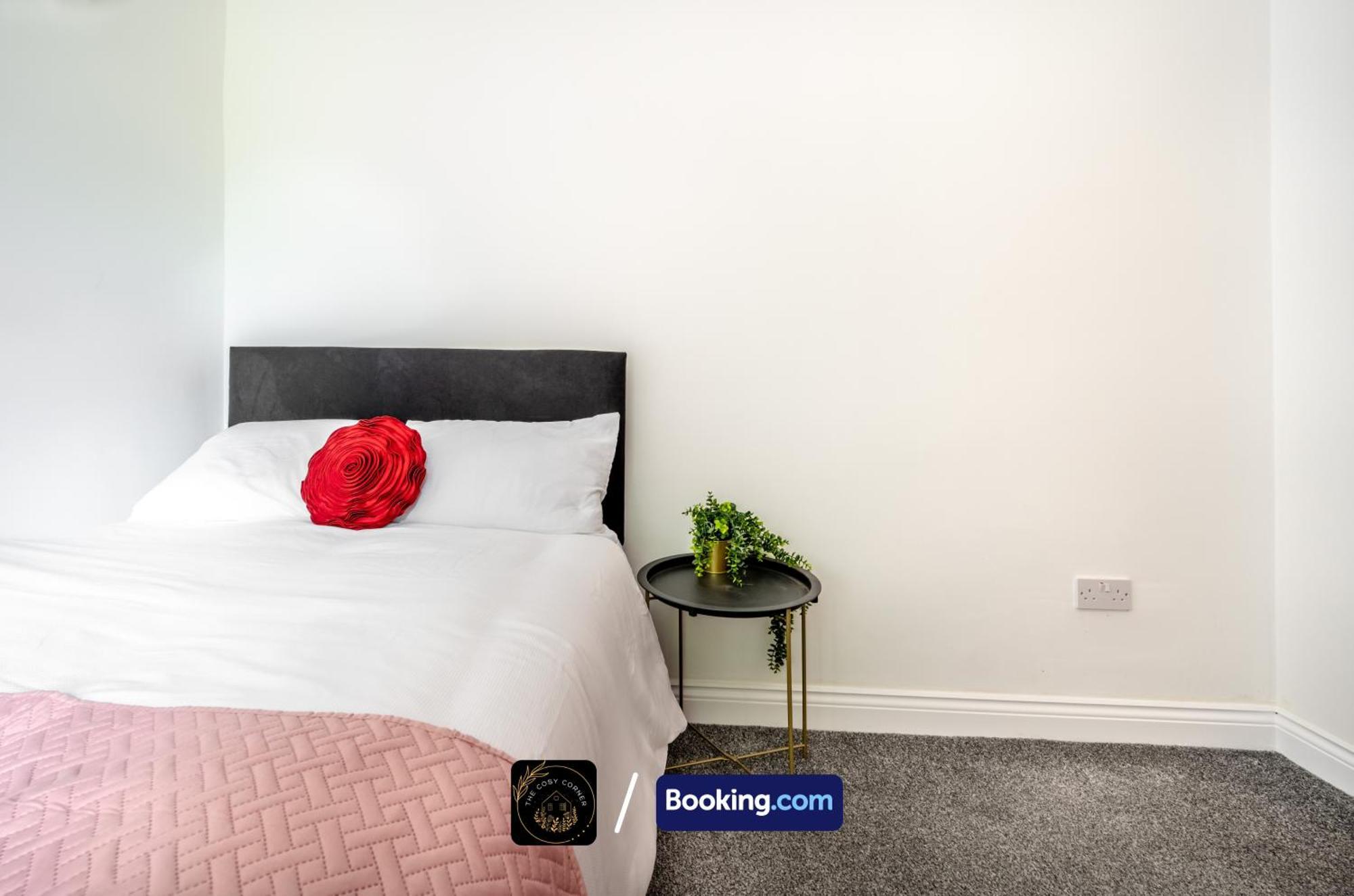 Cosy 3-Bed House, Garden & Free Parking In Stretford Διαμέρισμα Μάντσεστερ Εξωτερικό φωτογραφία