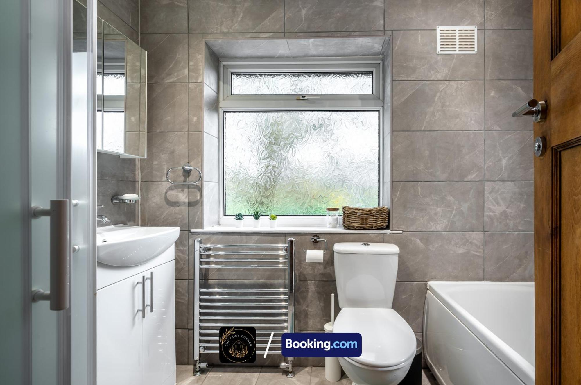 Cosy 3-Bed House, Garden & Free Parking In Stretford Διαμέρισμα Μάντσεστερ Εξωτερικό φωτογραφία